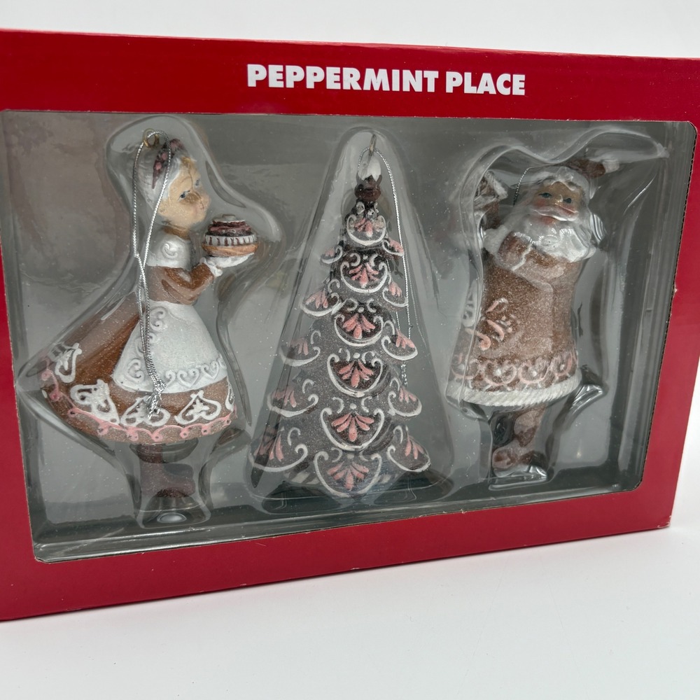 Peppermint Place Gingerbread Christmas Ornaments Santa Baker Tree Mrs Claus Set - Picture 8 of 9